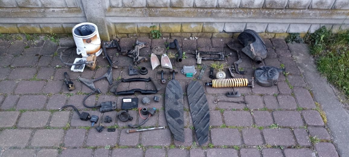 Aprilia SR Silnik Koła Plastiki Lagi Części Piaggio P/G Gaźnik Piasta
