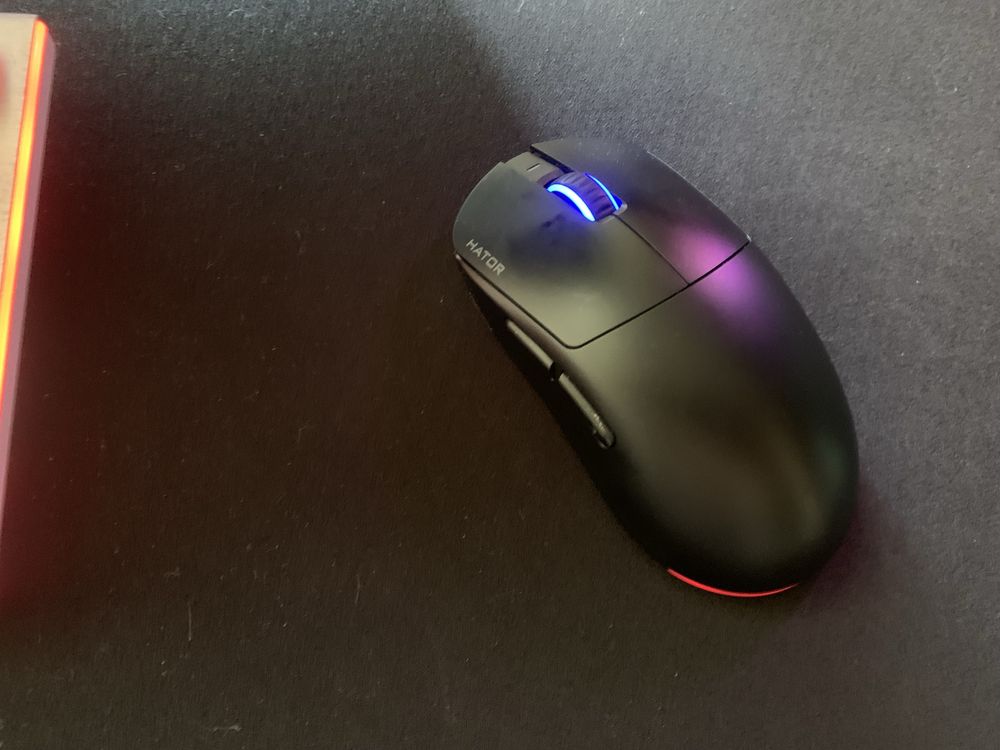 Игровой пк + девайсы монитора нет
