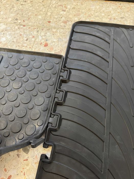 Tapetes Tesla em borracha - todos modelos CarPed.pt