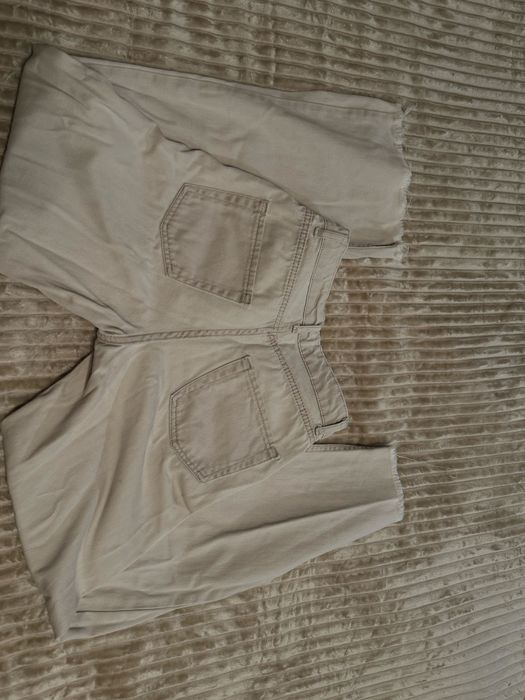 Жіночі джинси бежеві
