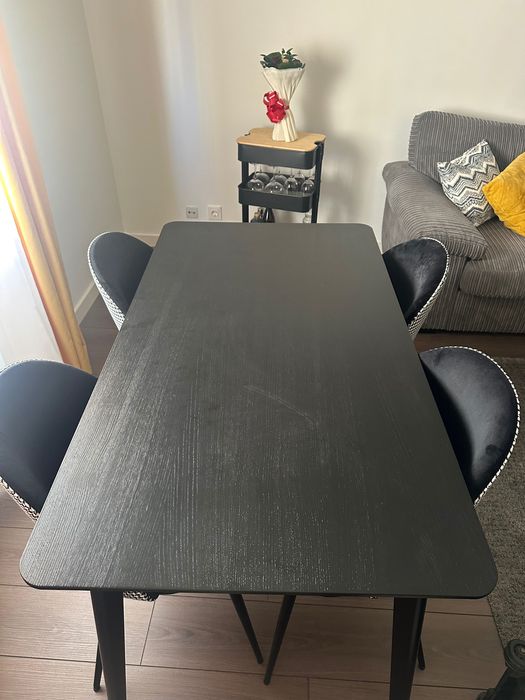 Conjunto Mesa e cadeiras