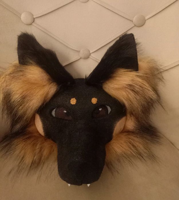 Therian mask pies owczarek niemiecki