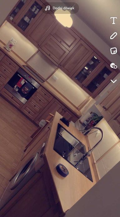 Meble kuchenne (płyta lub drewno)