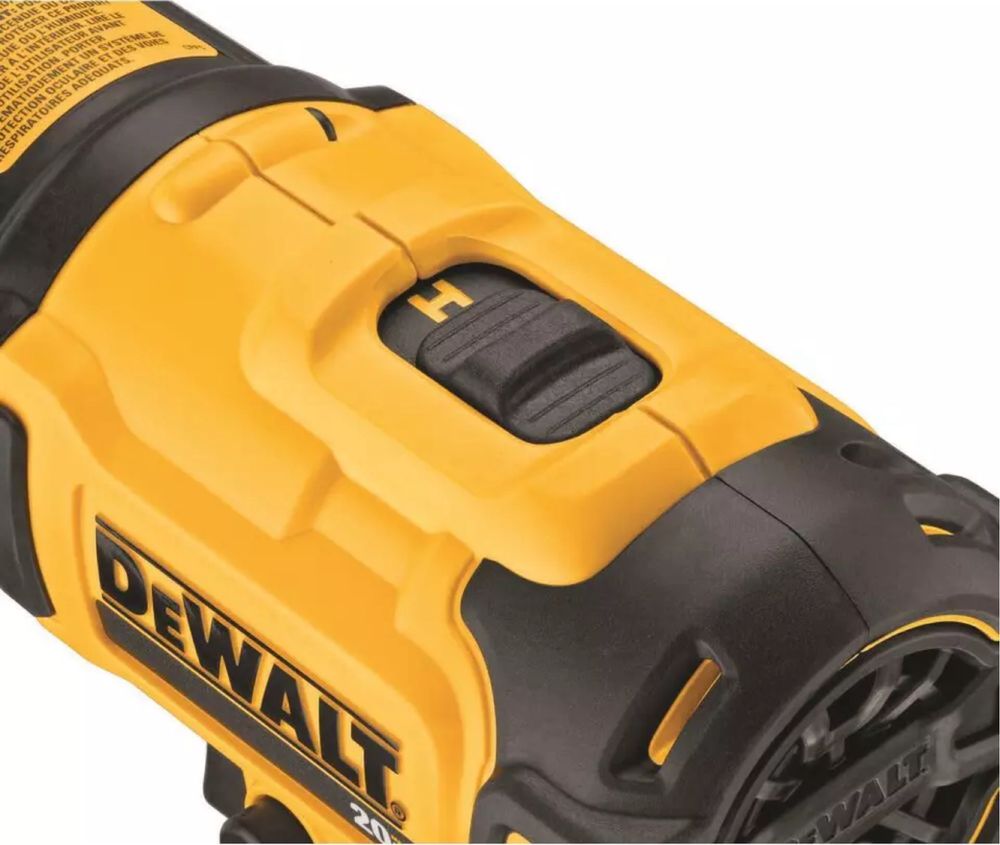 Аккумуляторный строительный фен DEWALT DCE530B 20V MAX*