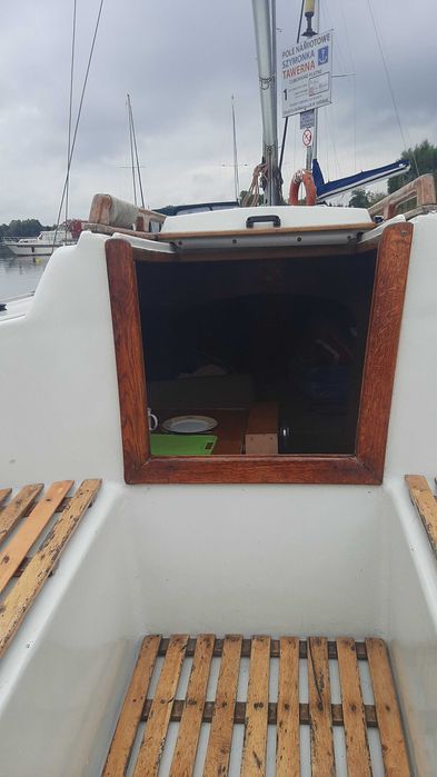 Sprzedam zadbany jacht Mak 707 gotowy do wypłynięcia