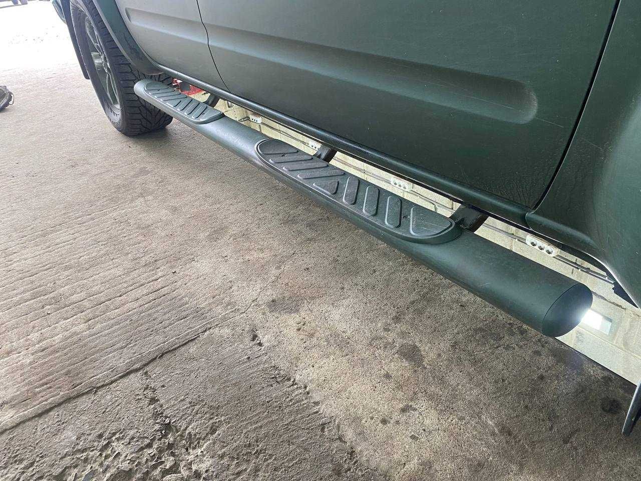 Підніжка nissan navara d40 pathfinder r51 подножки пороги