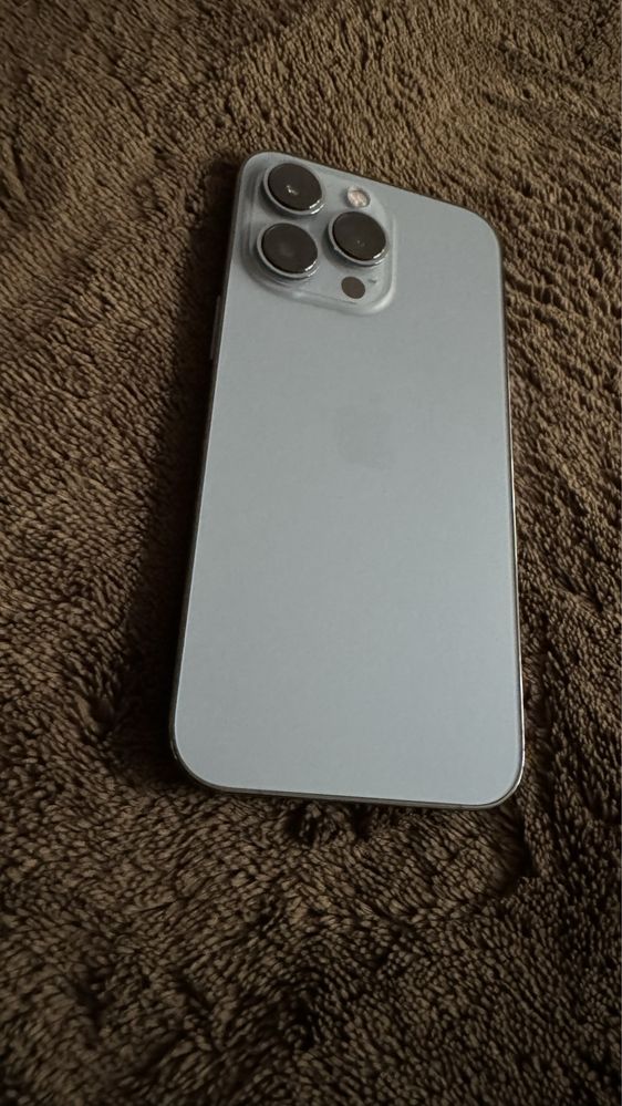 Продам iPhone 13 pro