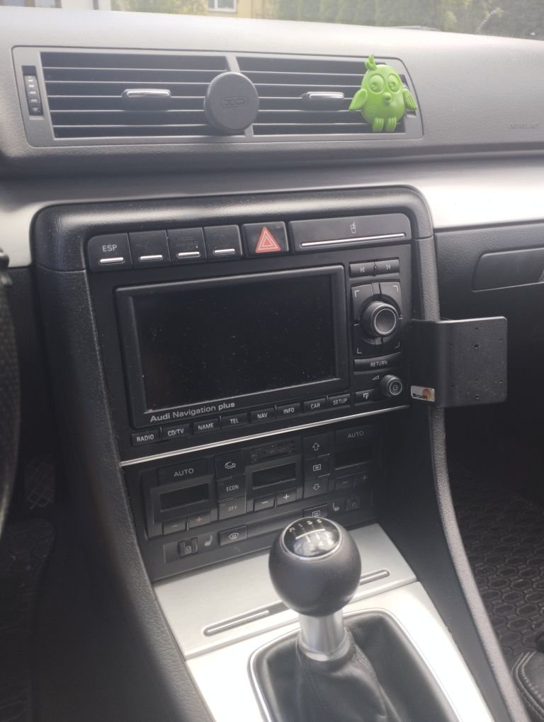 Audi a4 b7 2.0 TDI Avant 2xsline Bixenon Hak Bose Rnse