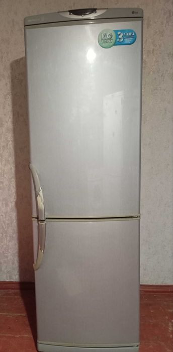 Продам холодильник LG