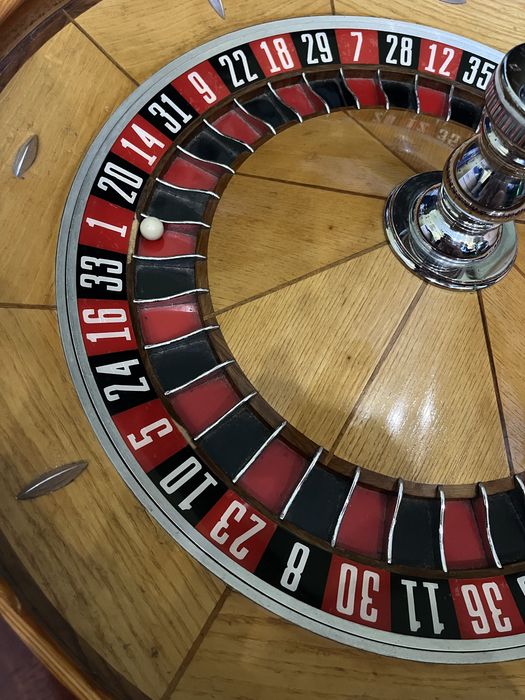 Американская рулетка full size, казино, London, John Huxley