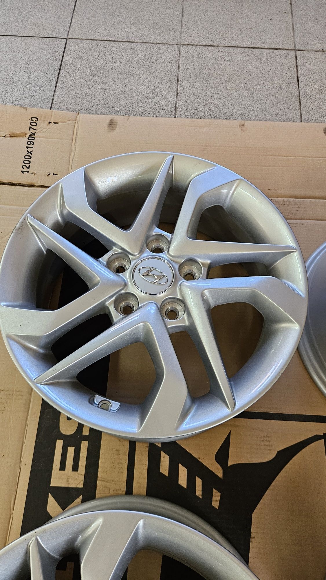 felgi aluminiowe 16" 5x114,3 6,5x16 ET 45 Hyundai Kia Mazda Toyota
