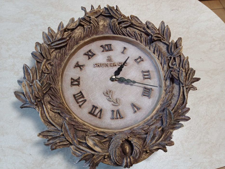 Часы настенные под ремонт