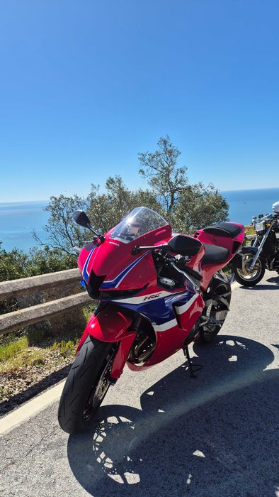 Honda CBR 600 RR 2025 com pack comfort