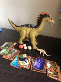 Динозавр ходит свет проэктор  карточная игра с дино