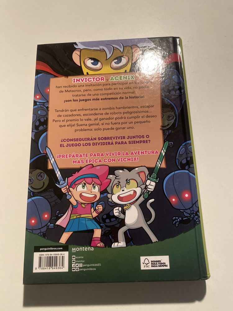 Livro “Vicnix y el escondite extremo”
