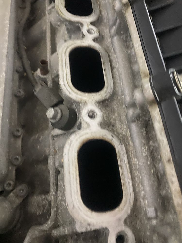 Silnik Jaguar Land Rover 5.0 słupek 508 PS odpalał uszkodzony
