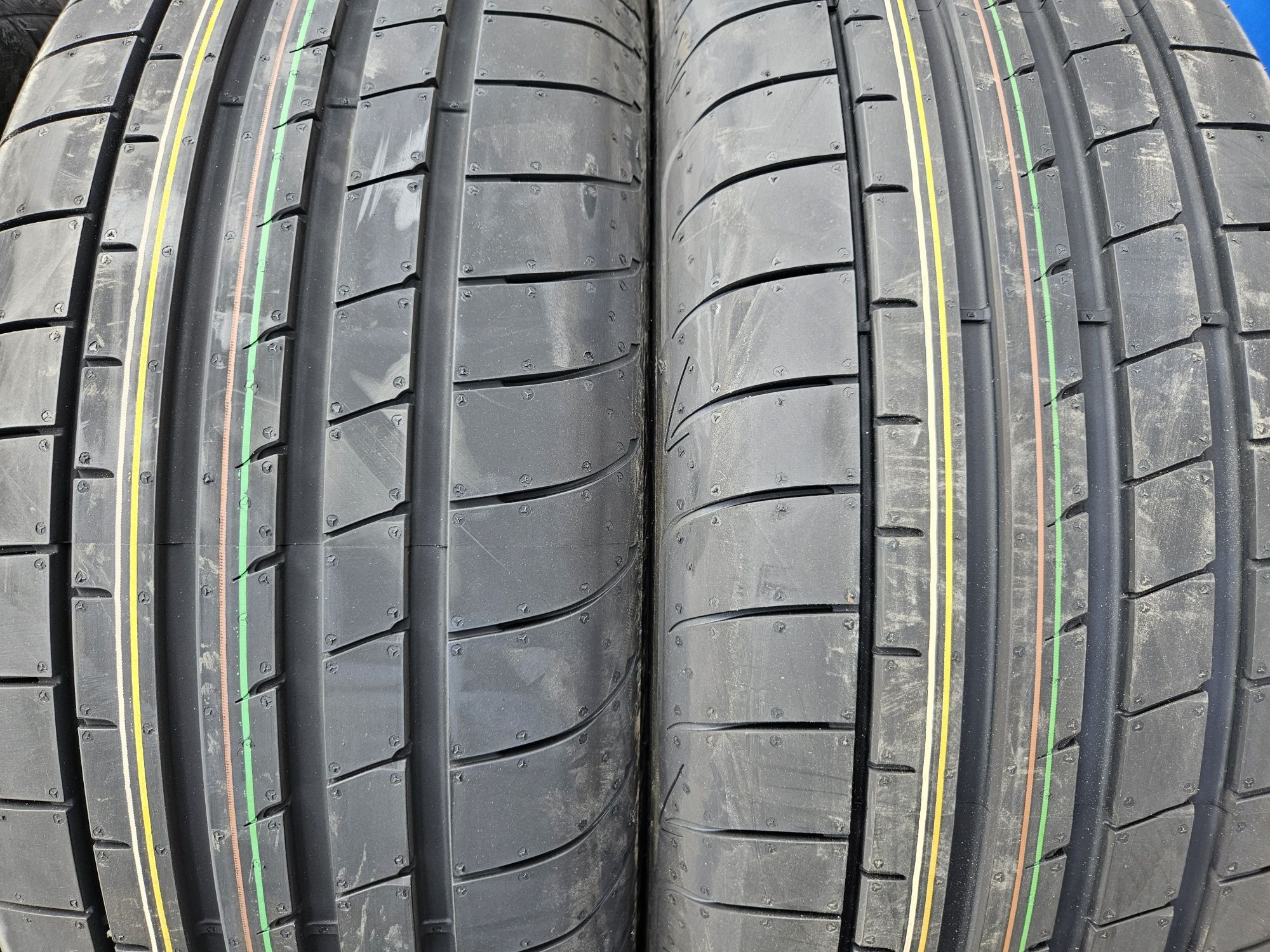 Opony letnie 235/55/19 goodyear jaguar