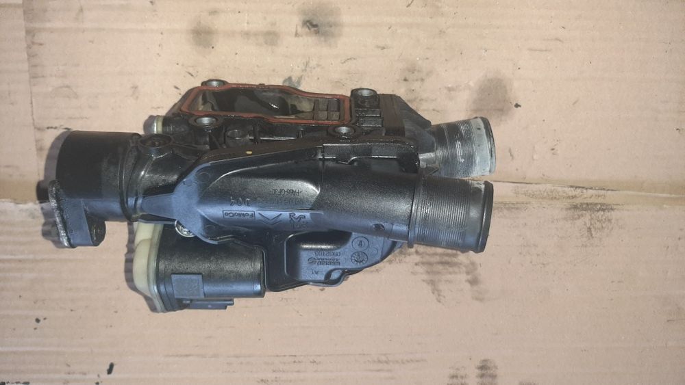 Obudowa termostatu 2.0 tdci. Bluehdi.  Ford. Citroen.  Peugeot