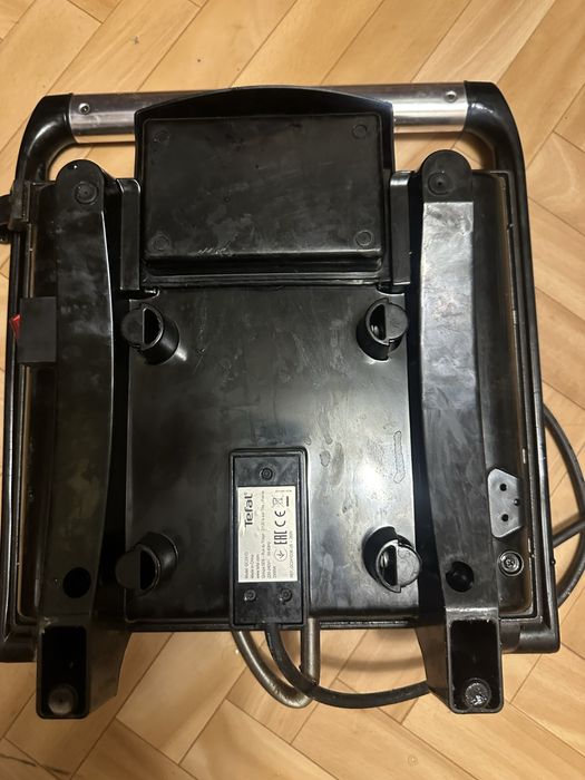 Електрогриль притискний Tefal GC241D38