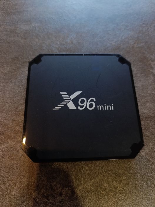 СМАРТ ТВ приставка X96 mini