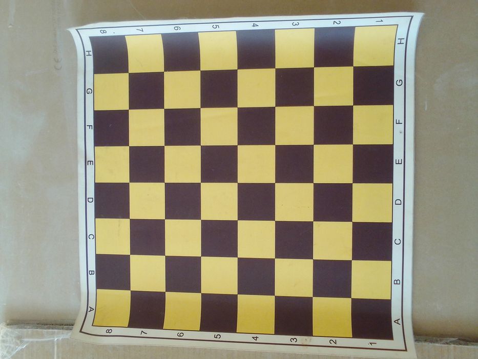 Шахматная  скатерть