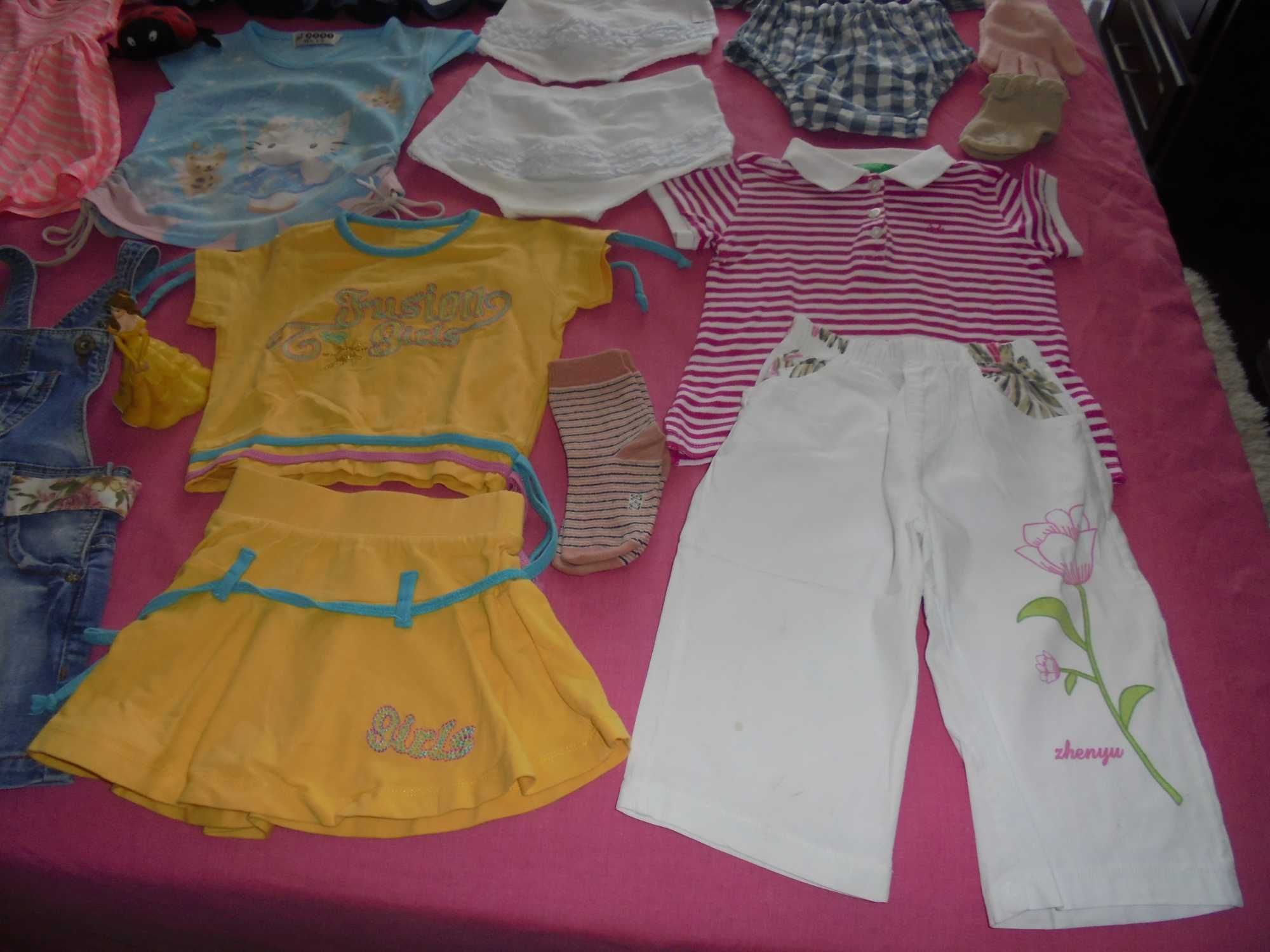 lote de roupa de menina as sapatilhas cor de rosa