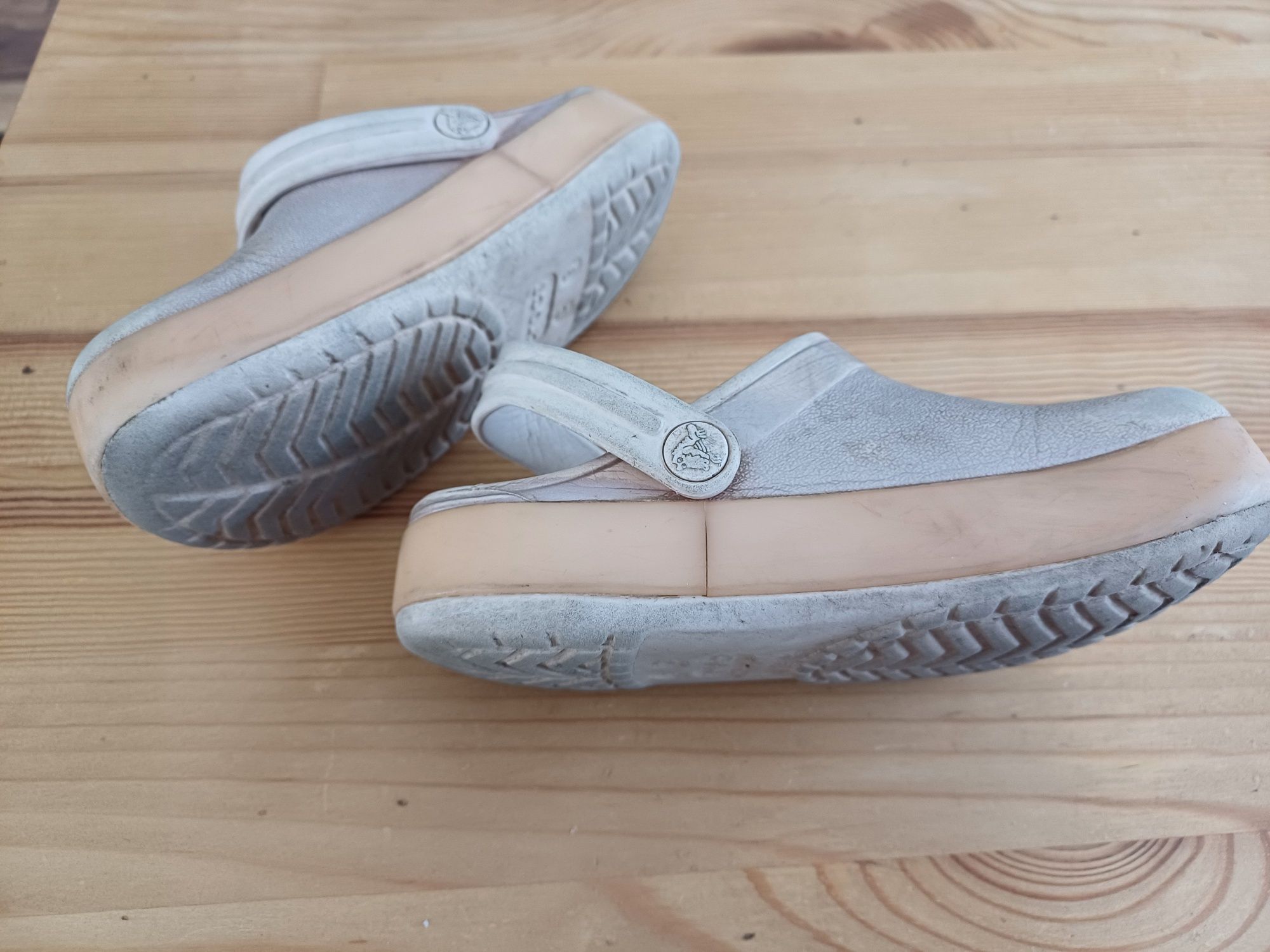 Crocs c9 różowe przetarte