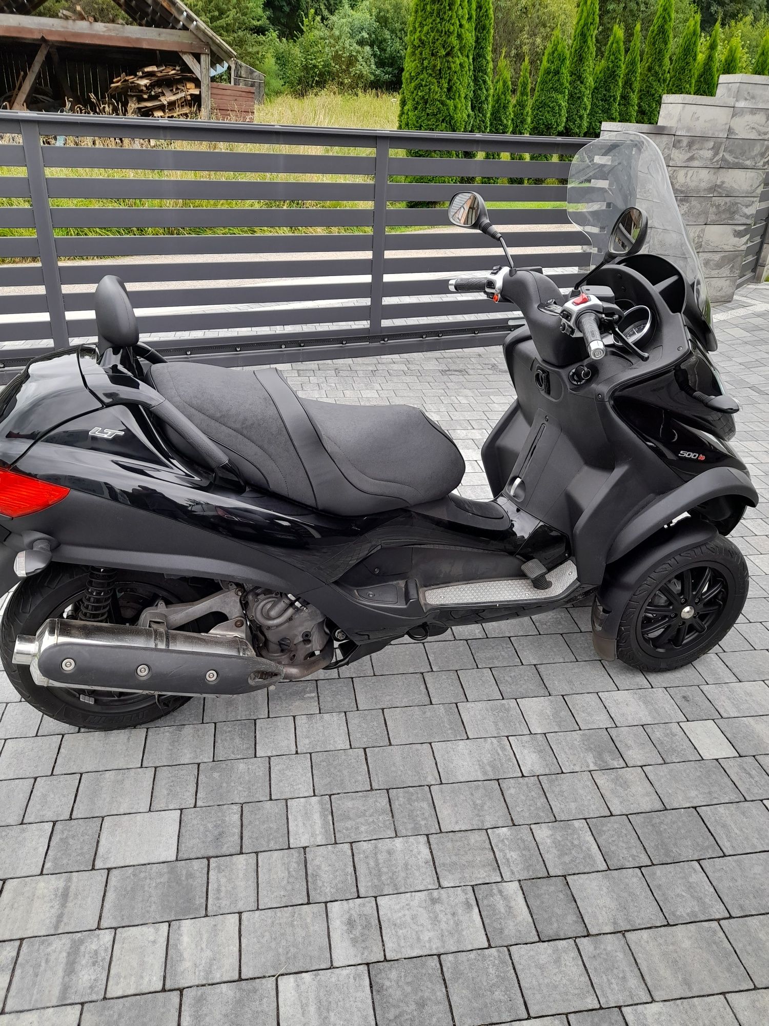 Skuter Piaggio 500LT