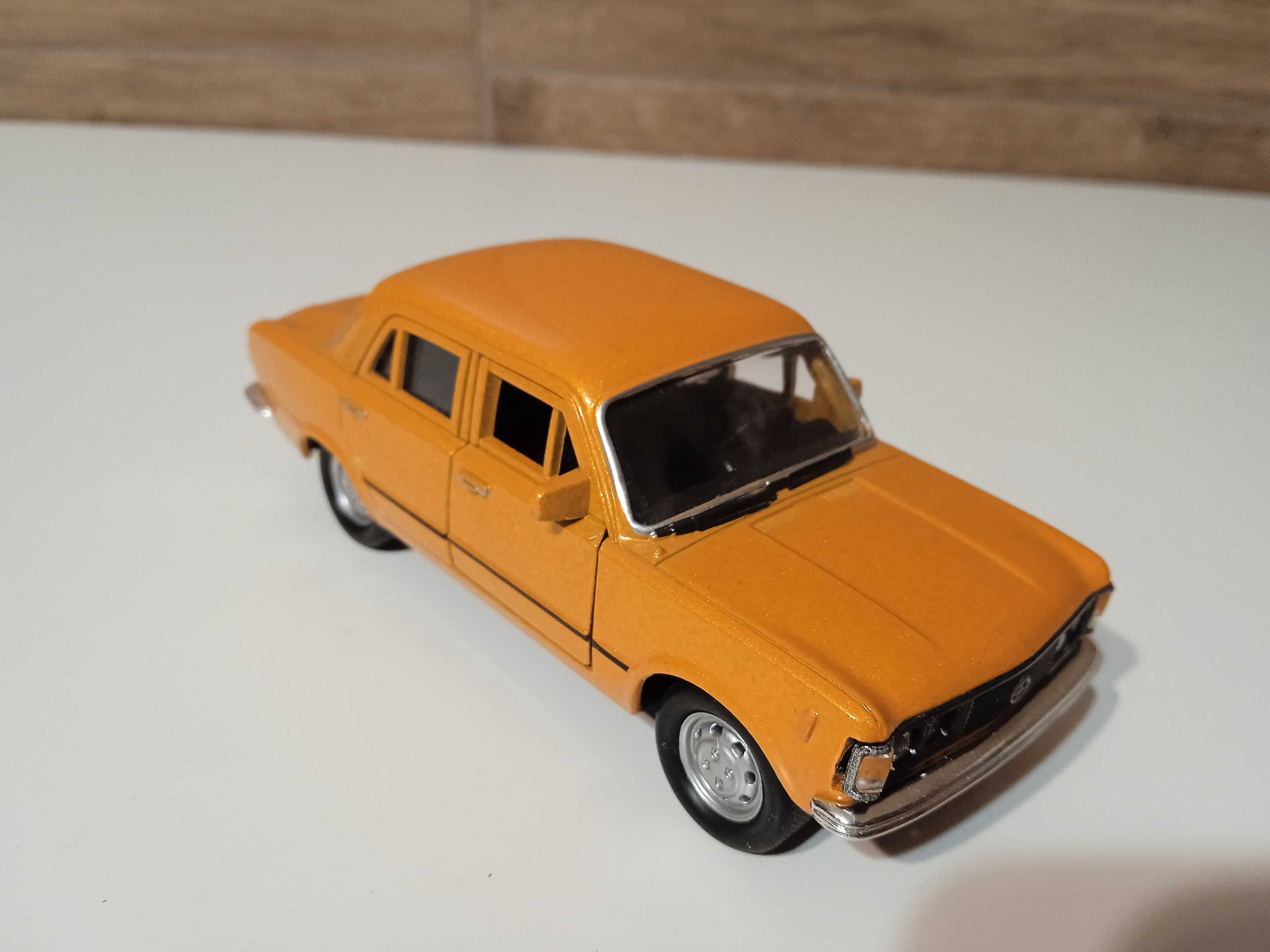 model Fiat 125p Welly 1/34