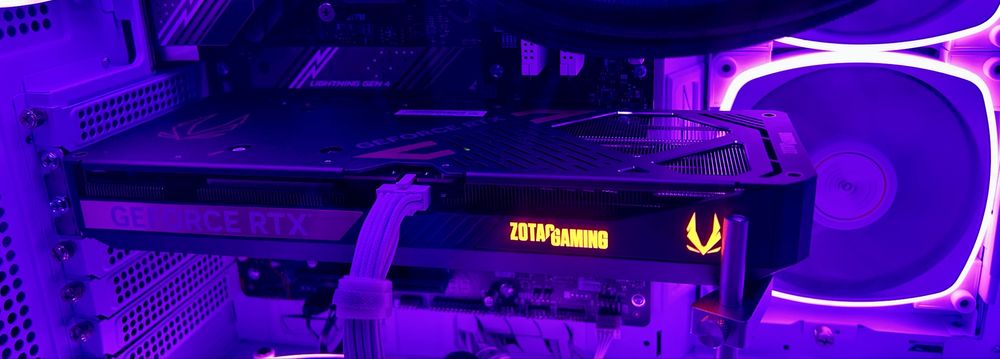 Gráfica ZOTAC GeForce® RTX 5070 Solid 12GB GDDR7 DLSS4