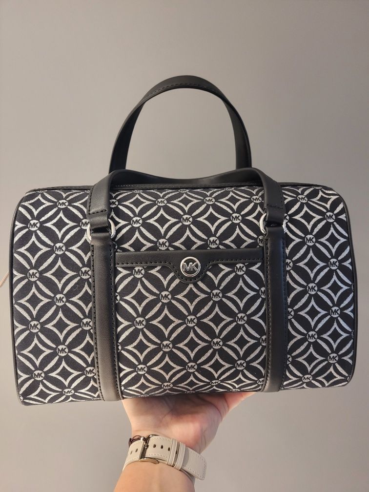 Piękna torebka Michael Kors