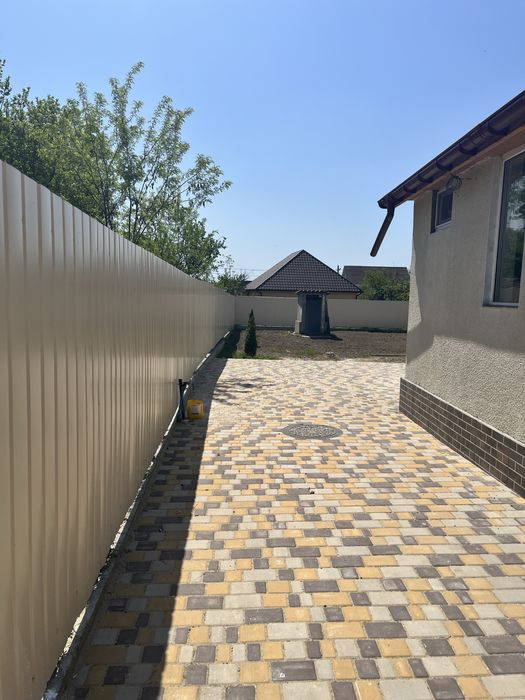 Продается дом на асфальте