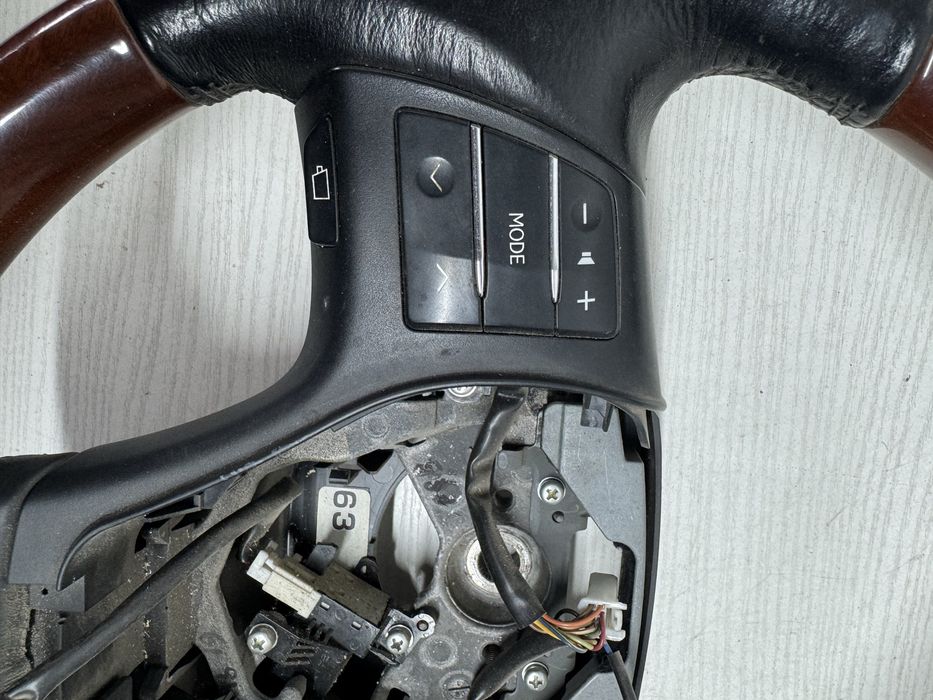 Руль Lexus RX дерево