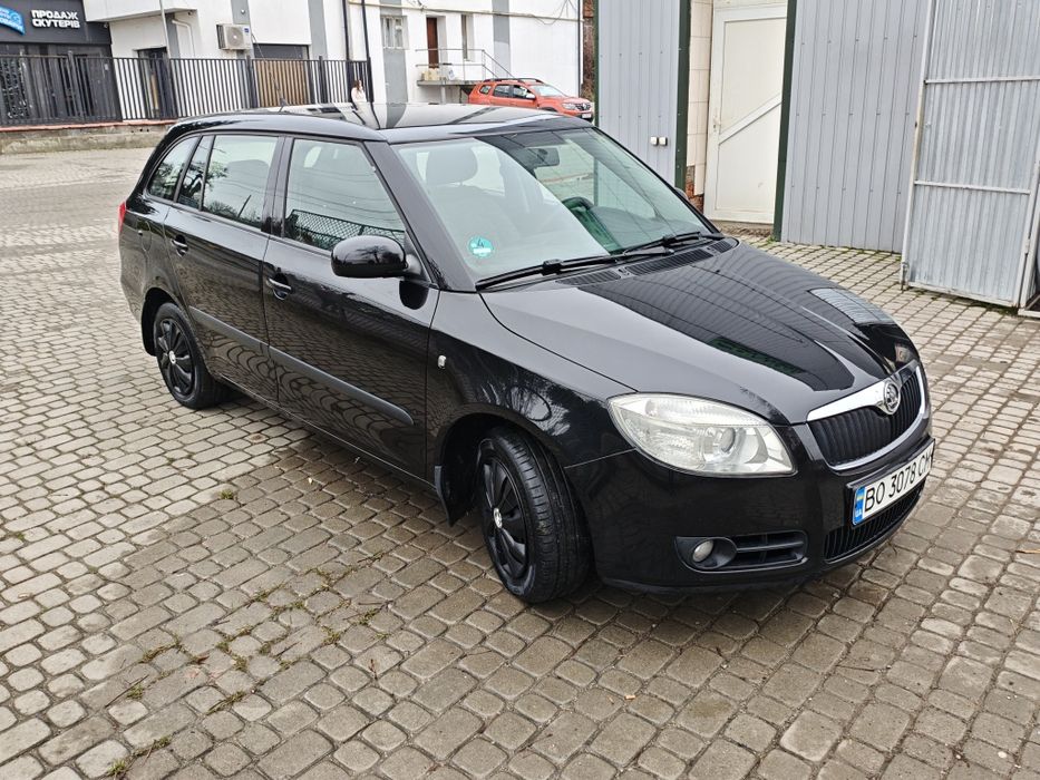 Продам Шкоду Фабію 1.4