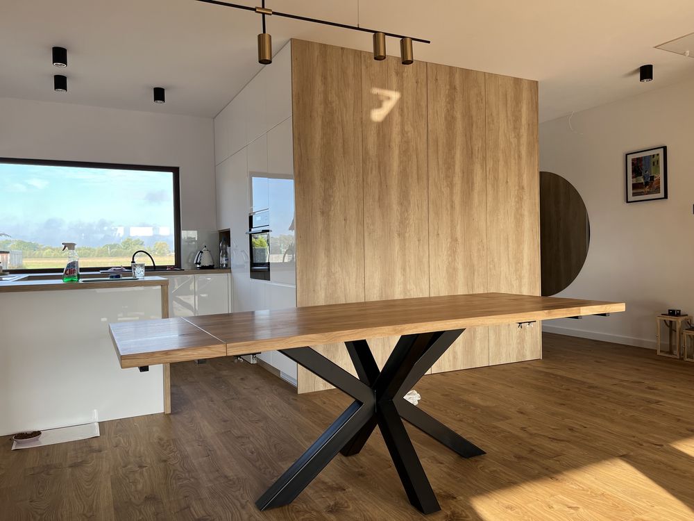 Stół debowy Pajak - stół drewniany