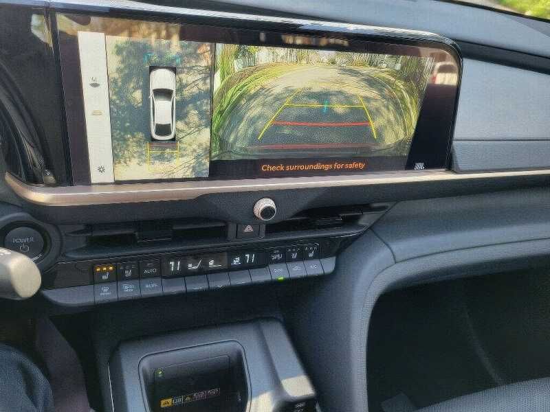 2023 Toyota Crown Platinum