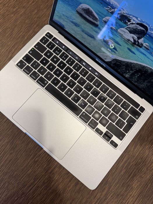 MacBook Pro 13 M1 modelo A2338 de 2022 16 GB 256 armazenamento