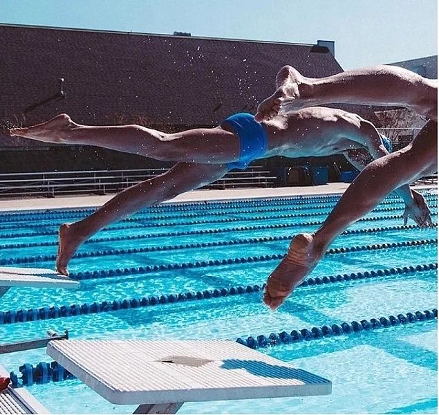 Adidas Spodenki Bokserki Pływackie Kąpielówki D4