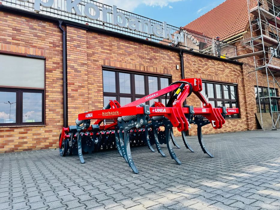 Unia Cross II 3,0 m uprawa bezorkowa uproszczona  Uprawa uproszczona bezorkowa podorywkowa Unia Cross II 3,0 m