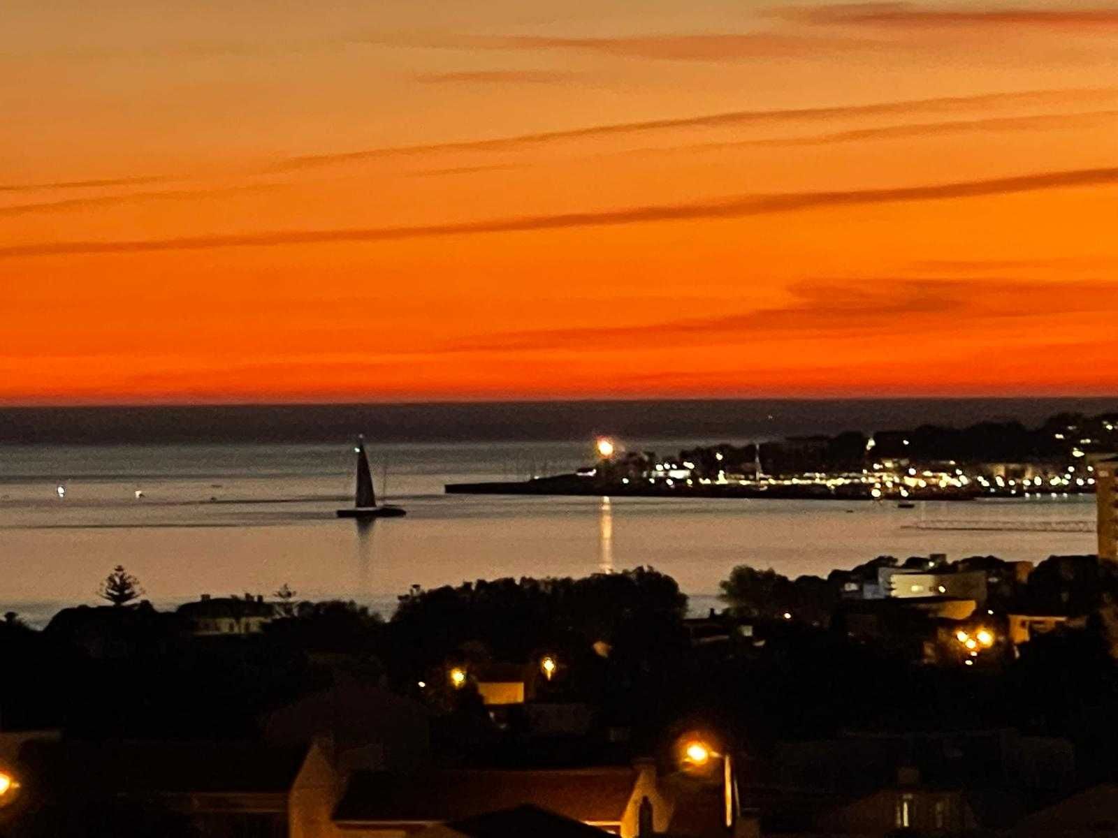 Permuta T3 na Parede com Vista Mar por Vivenda no Distrito Lisboa