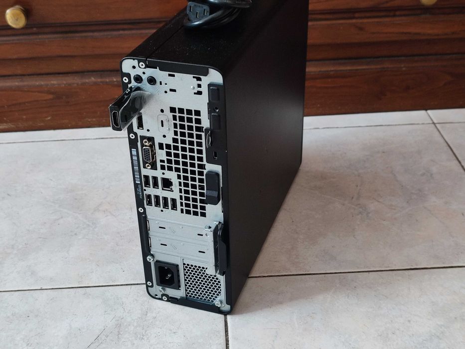 HP i7-7700 8GB M2 256GB HDMI Computador