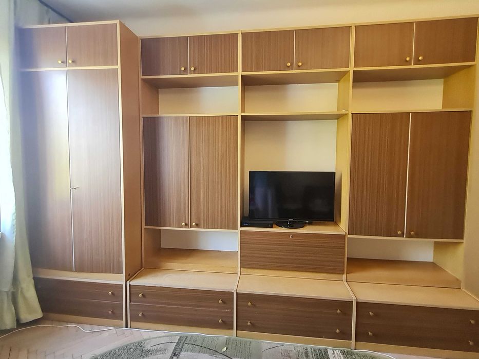 Regał duży lata 80-te  w dobrym stanie