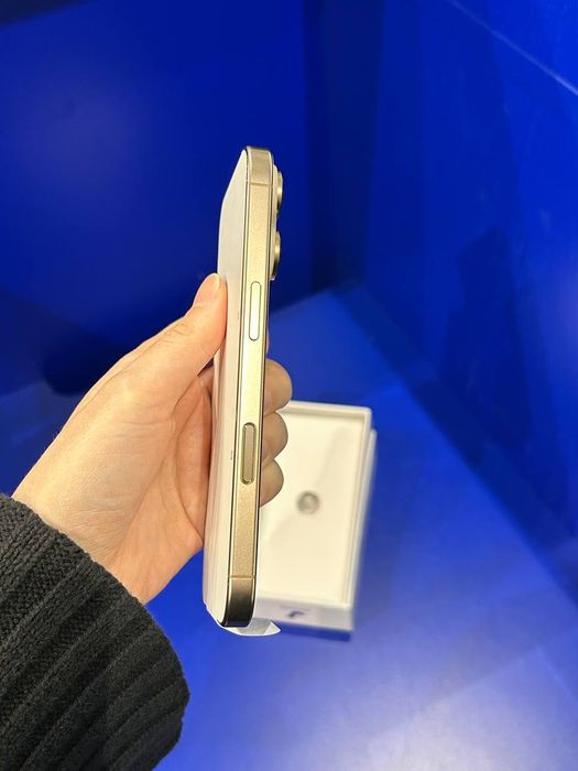 iPhone 16 pro 128 gb gwarancja