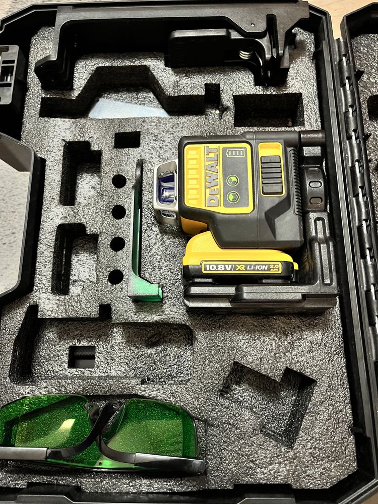 Laser Dewalt DCE089D1G-QW