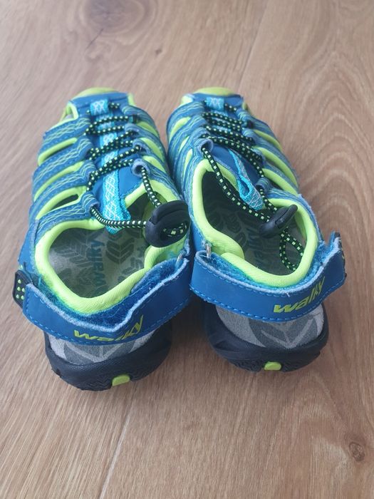 Buciki sandałki dziecięce r. 26