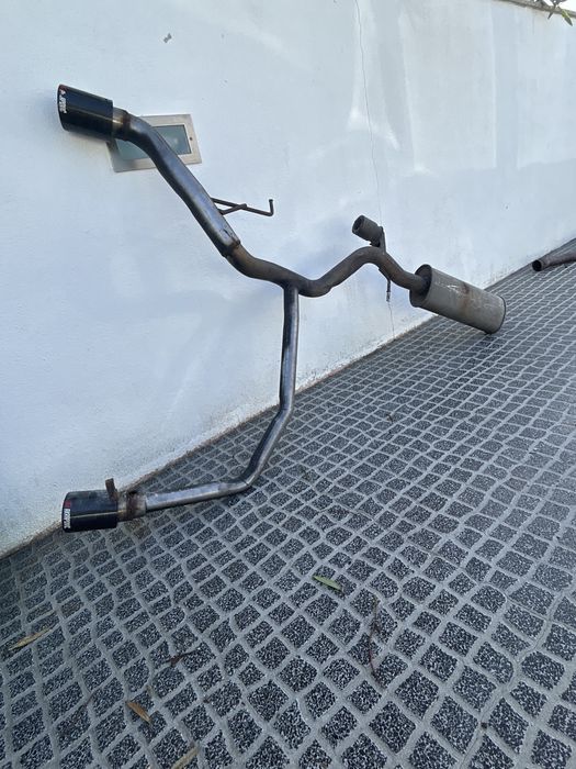 Linha de escape akrapovic bmw