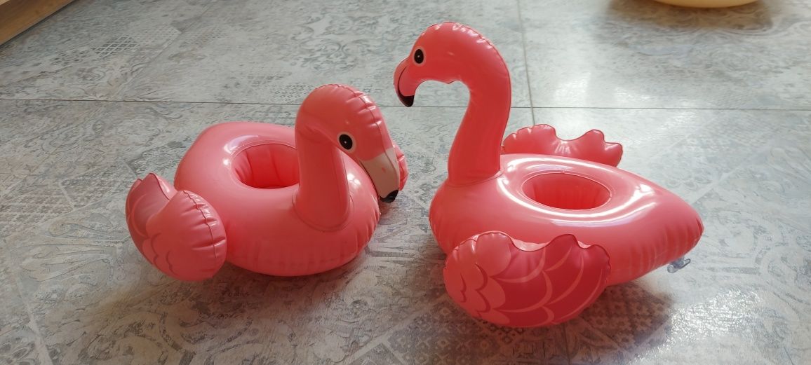 3 Flamingi pływające uchwyty  na napoje Intex