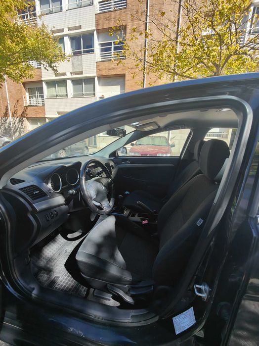 Mitsubishi Lancer Invite 1.5