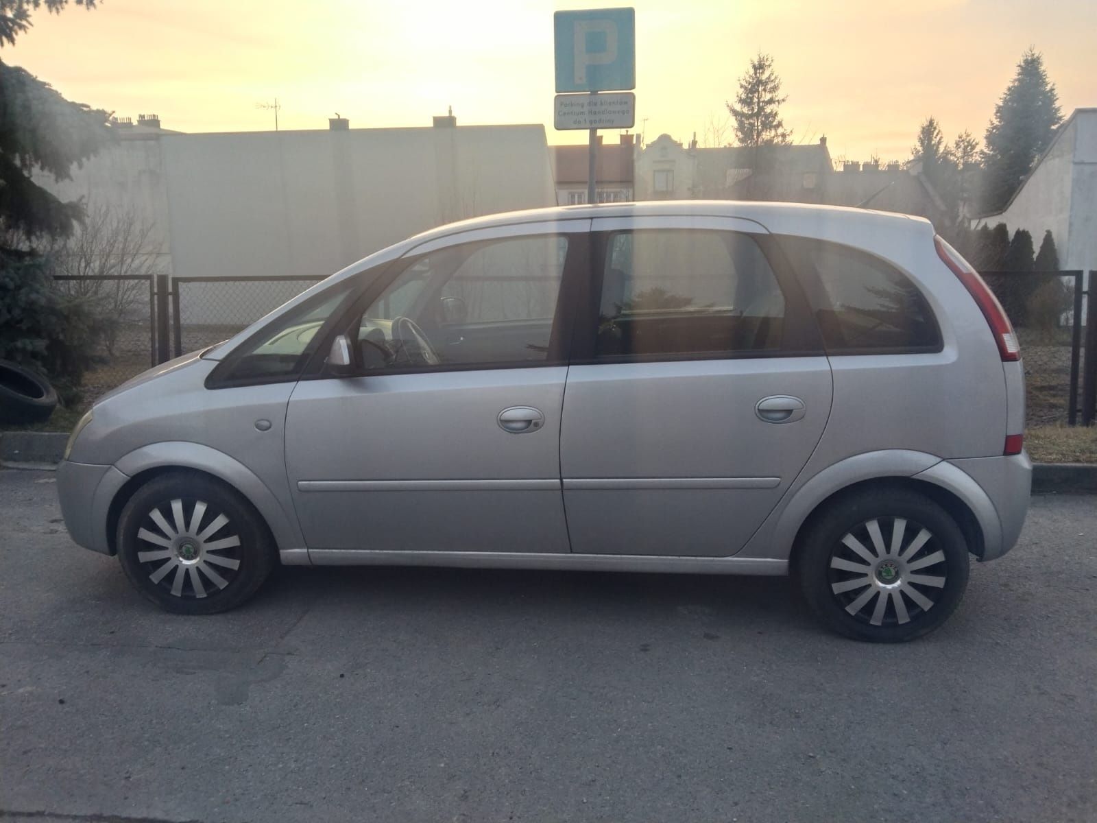 Opel Meriva 2003r. 1.7dti.90KM.klimatyzacja,waźne opłaty