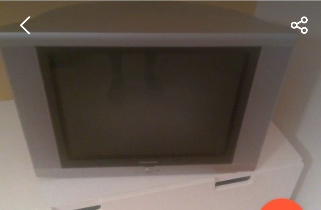 Tv Grundig Lenaro - Para arranjar ou peças - 2€